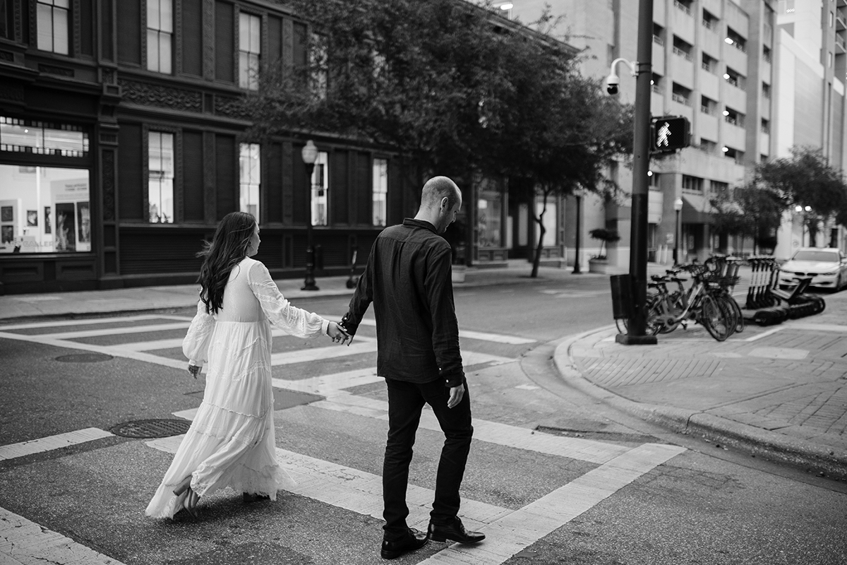 downtown-orlando-engagement-photographer-dani-nichol-photography